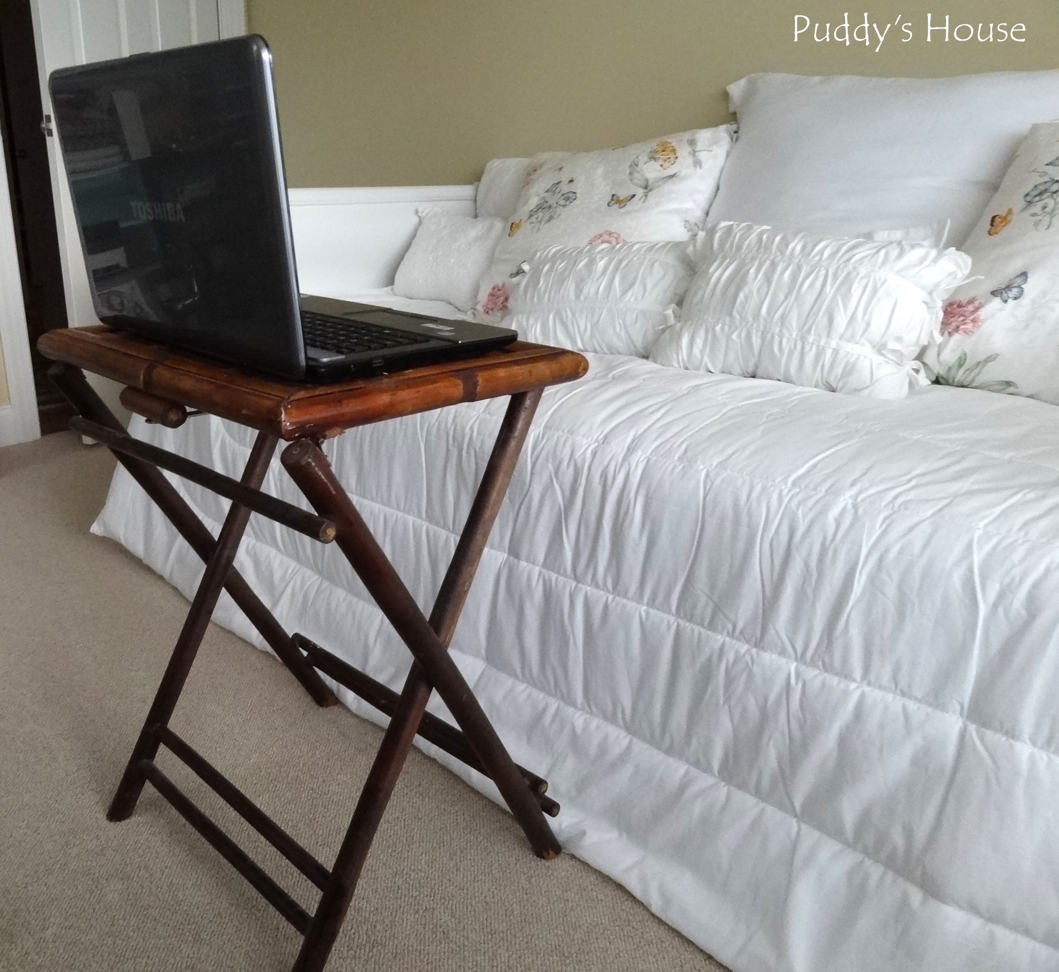 Thrift Shopping - Bambo tray Table - use for laptop