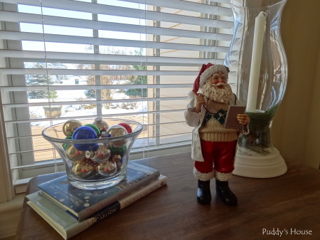 Our 2013 Christmas House - side table vignette