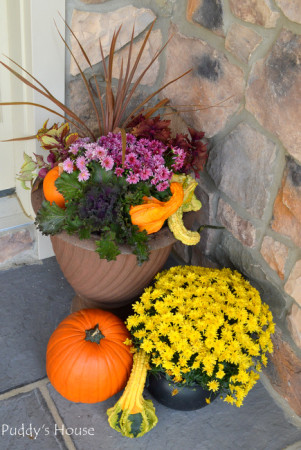 Fall Porch Decor with DIY Wreath – Puddy's House