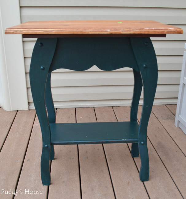 Yard Sale- green table1